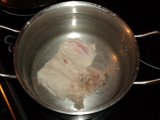 Сколько варить свинину до готовности в кастрюле