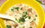 Berühmte thailändische Suppe Tom Kha